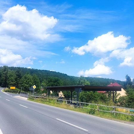 Ferienwohnung Am Hofladen Hellendorf - Saechsische Schweiz Bad Gottleuba-Berggiesshuebel Bagian luar foto