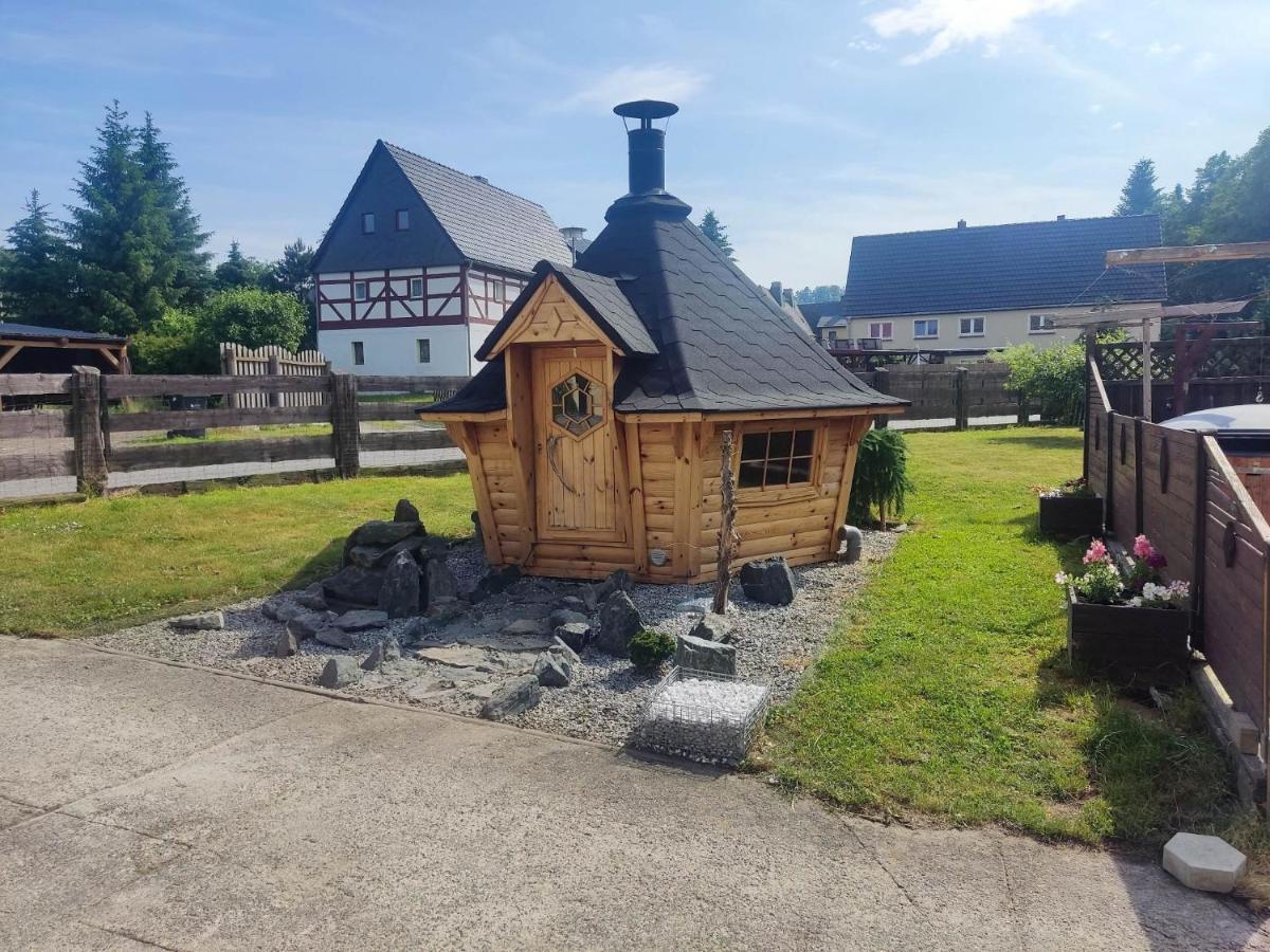 Ferienwohnung Am Hofladen Hellendorf - Saechsische Schweiz Bad Gottleuba-Berggiesshuebel Bagian luar foto